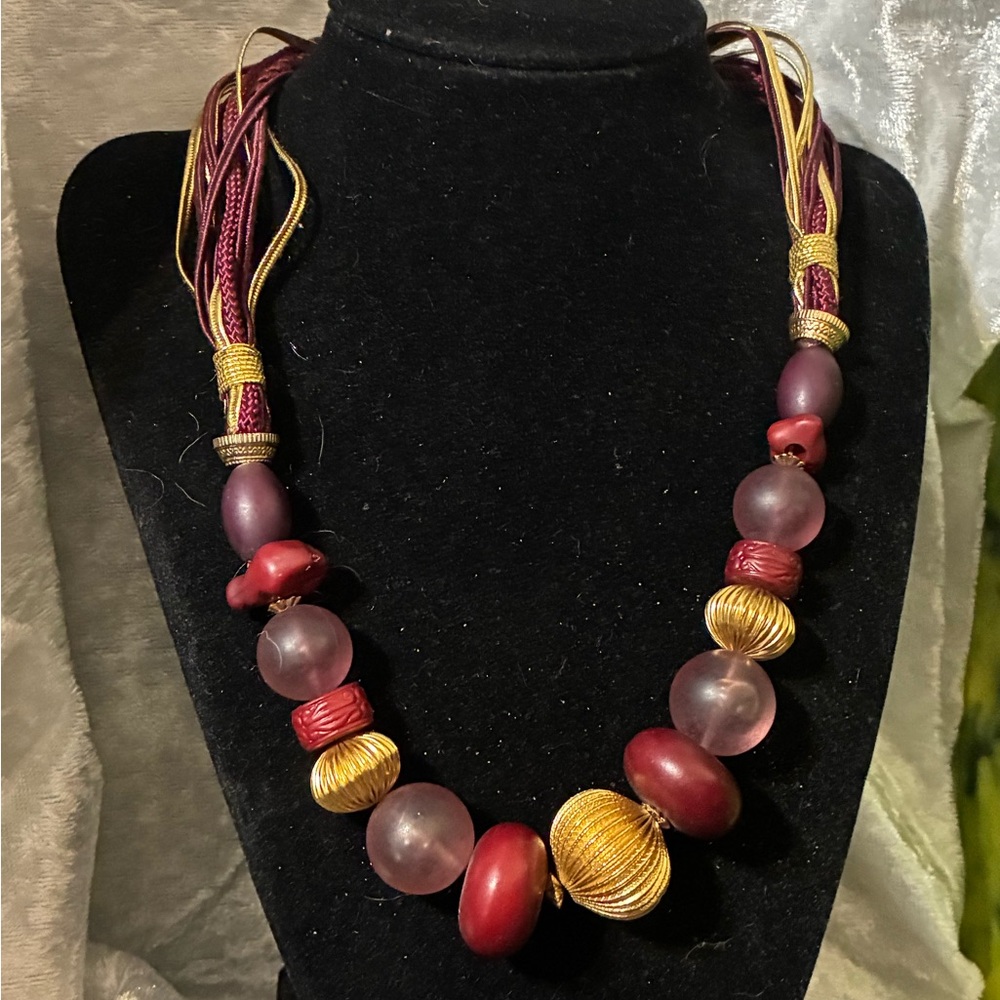 Casual Corner Burgundy and Purple Beaded Gold-tone Corded Necklace 18"-20”